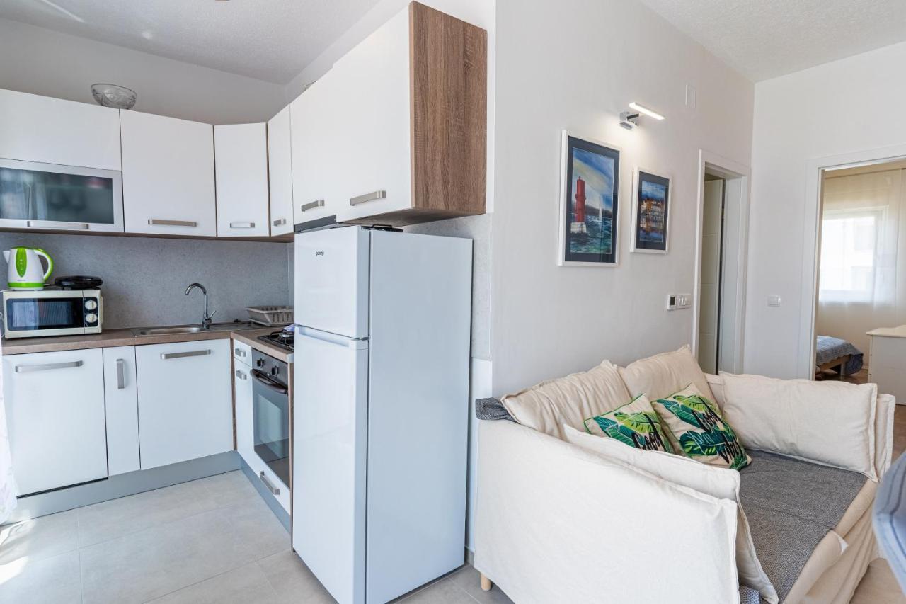 Apartments Tatjana II Cres Eksteriør billede